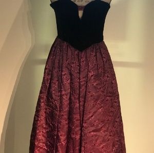 Jessica McClintock dress size 3